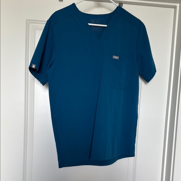 Figs | Shirts | Mens Figs Scrub Set 2 Pocket Scrub Top And Jogger Pants ...